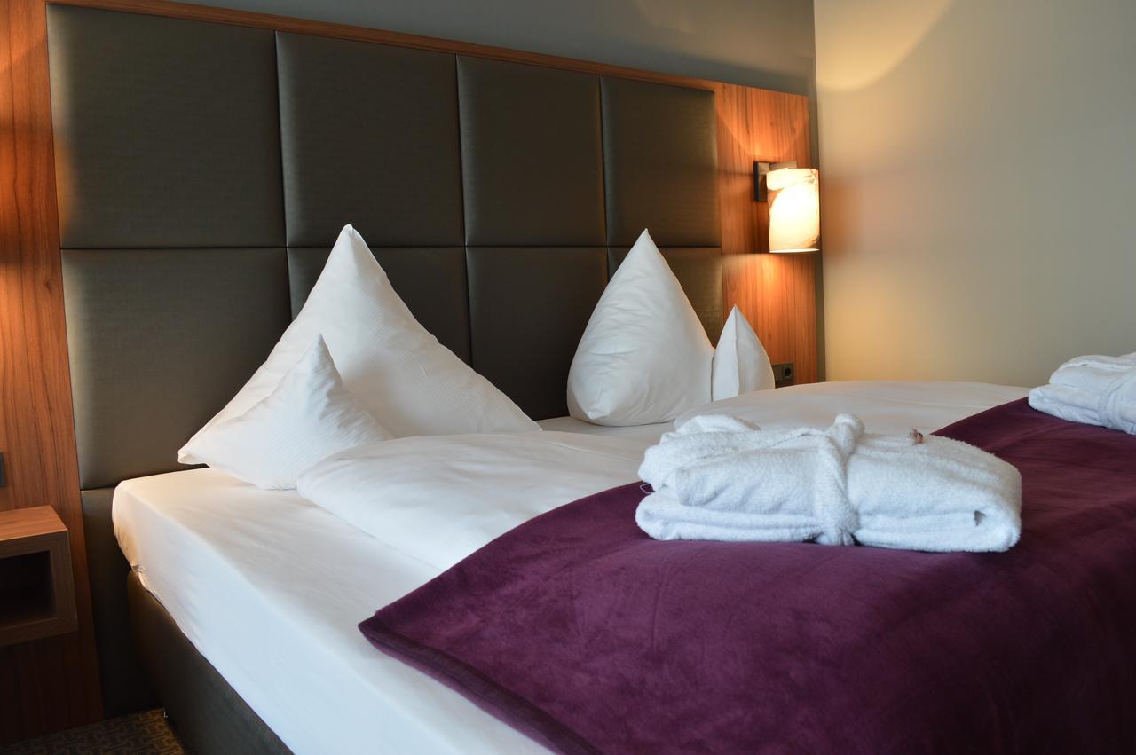 Sante Royale Hotel- & Gesundheitsresort บัดลังเงนซัลซา ภายนอก รูปภาพ